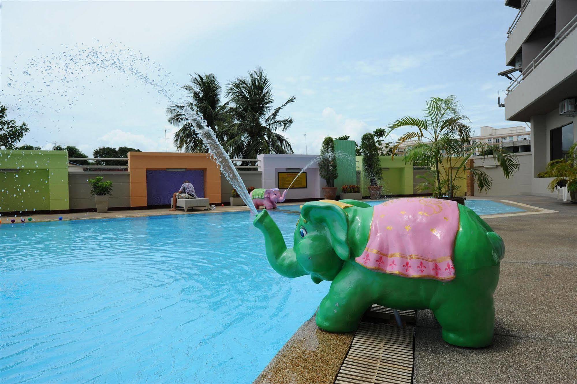 Angket Hip Residence Pattaya Eksteriør billede